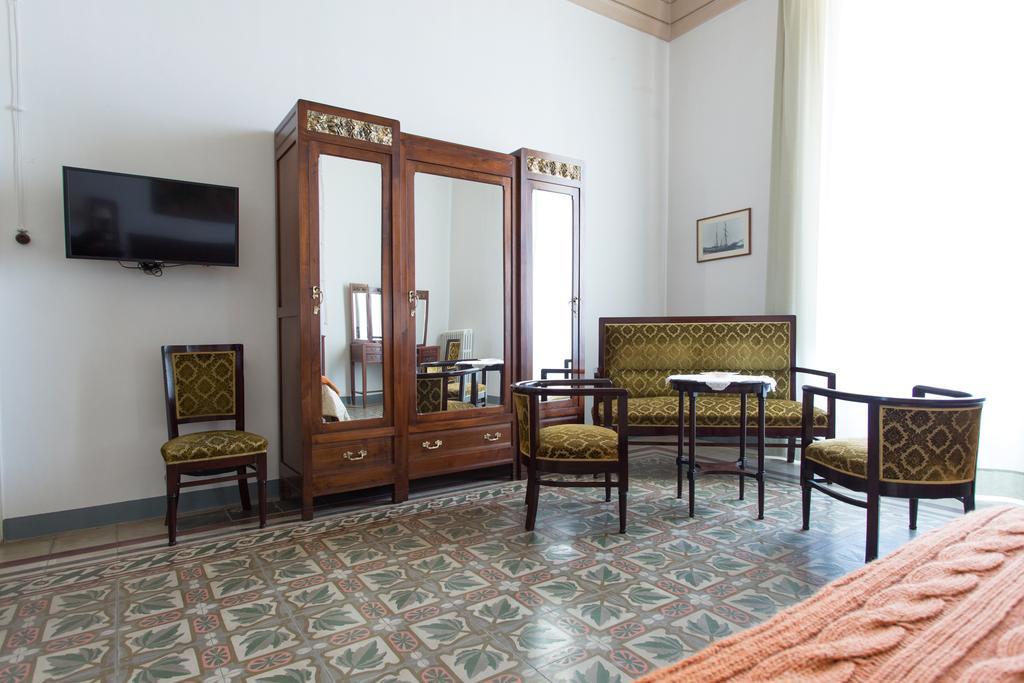 Palazzo Vallebona Gallipoli Exterior foto